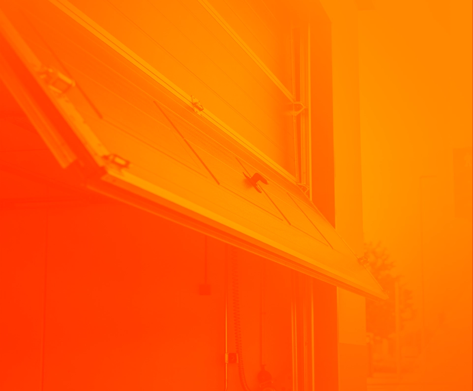 Imagen de Porton con colores corporativos